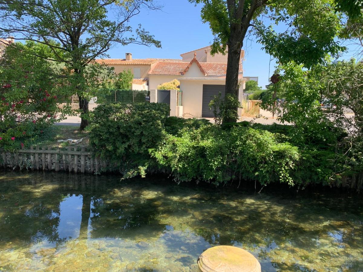 Petite maison près du centre LʼIsle-sur-la-Sorgue Esterno foto