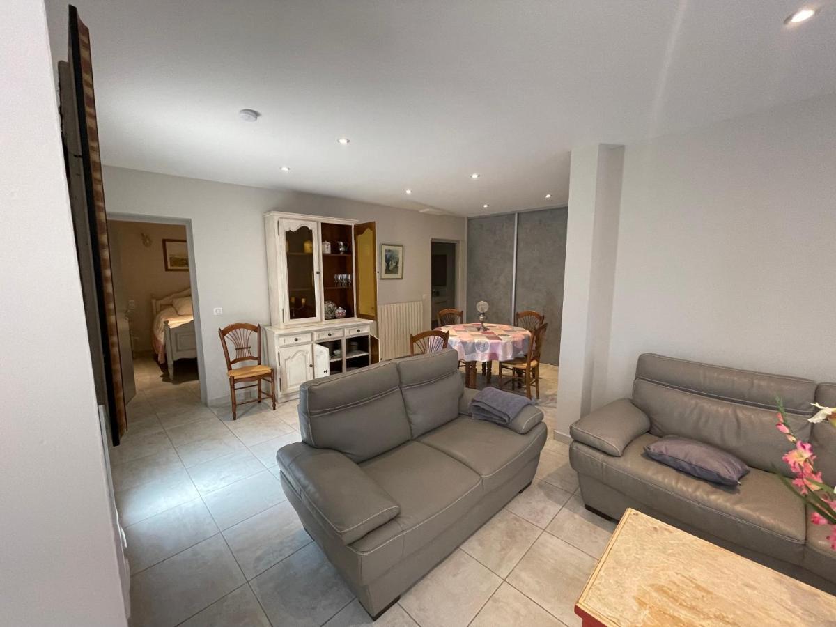 Petite maison près du centre LʼIsle-sur-la-Sorgue Esterno foto